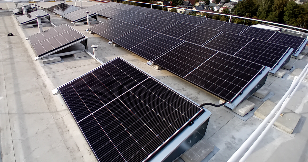 Saulės elektrinės ir 10 kWh kaupiklio įrengimas su APVA parama 2026 metais – Elsun sprendimai.